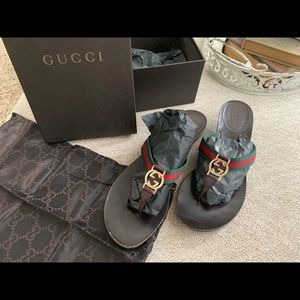 GUCCI Kitten Flip Flops